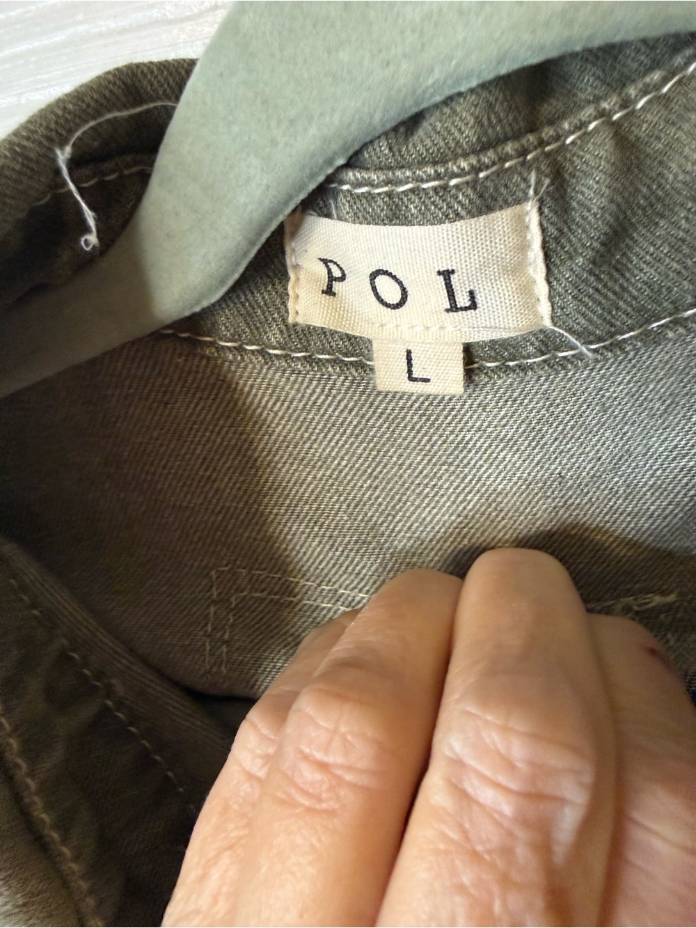 POL Olive Green & Cream Button-Up Mixed-Media Shacket - Picture 2 of 3